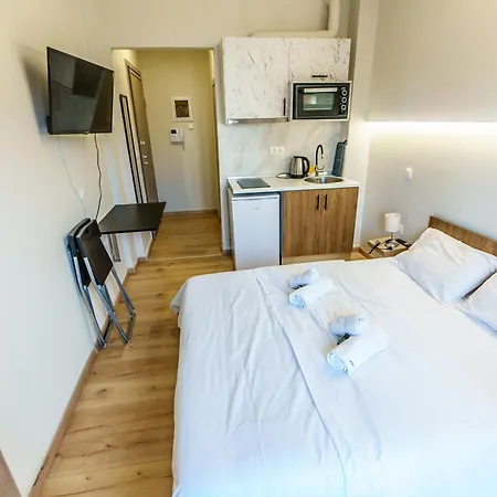 Luxury B5 - Center *